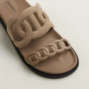 extra-sandal--252028Z C9-above-wm-6-0-0-1600-1600-q99_g