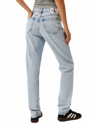 P24---calvin klein---J20J2233131AA