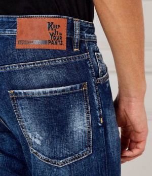 fot2-dq251m0000524700048-0473